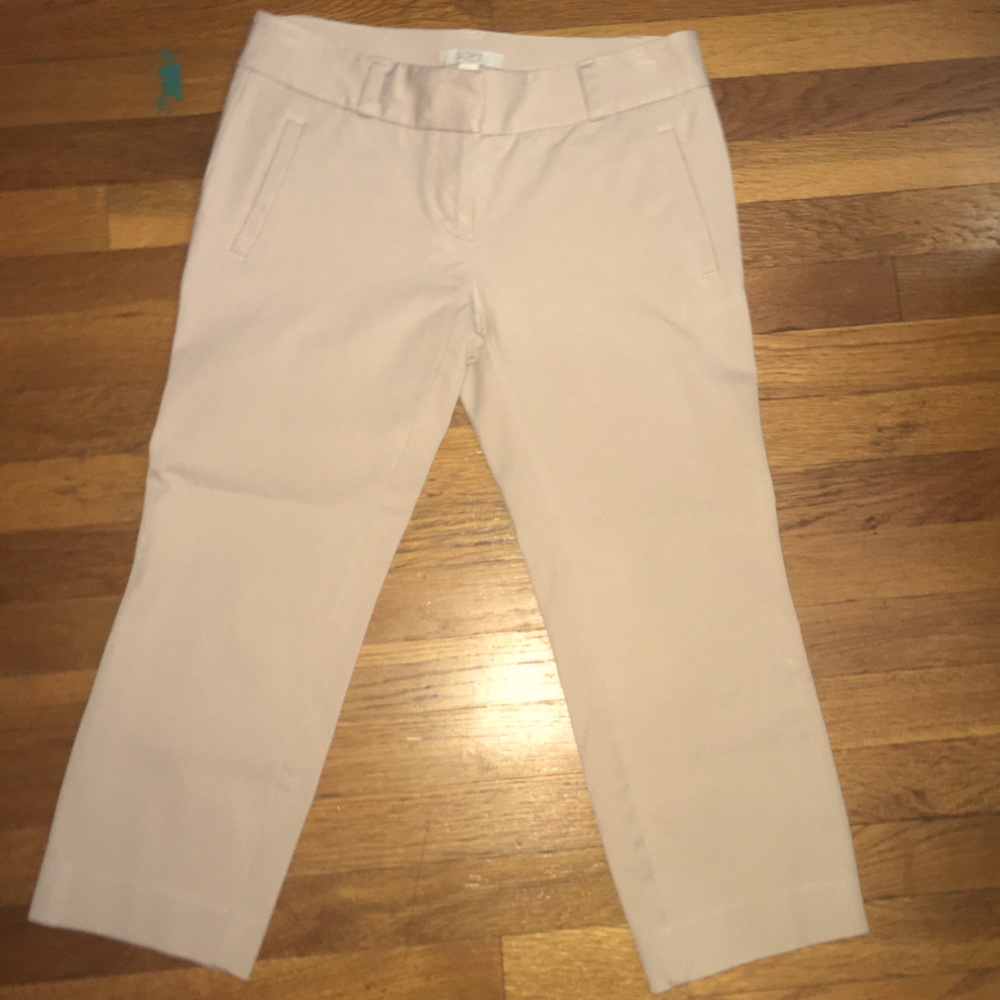 Khaki capri pants